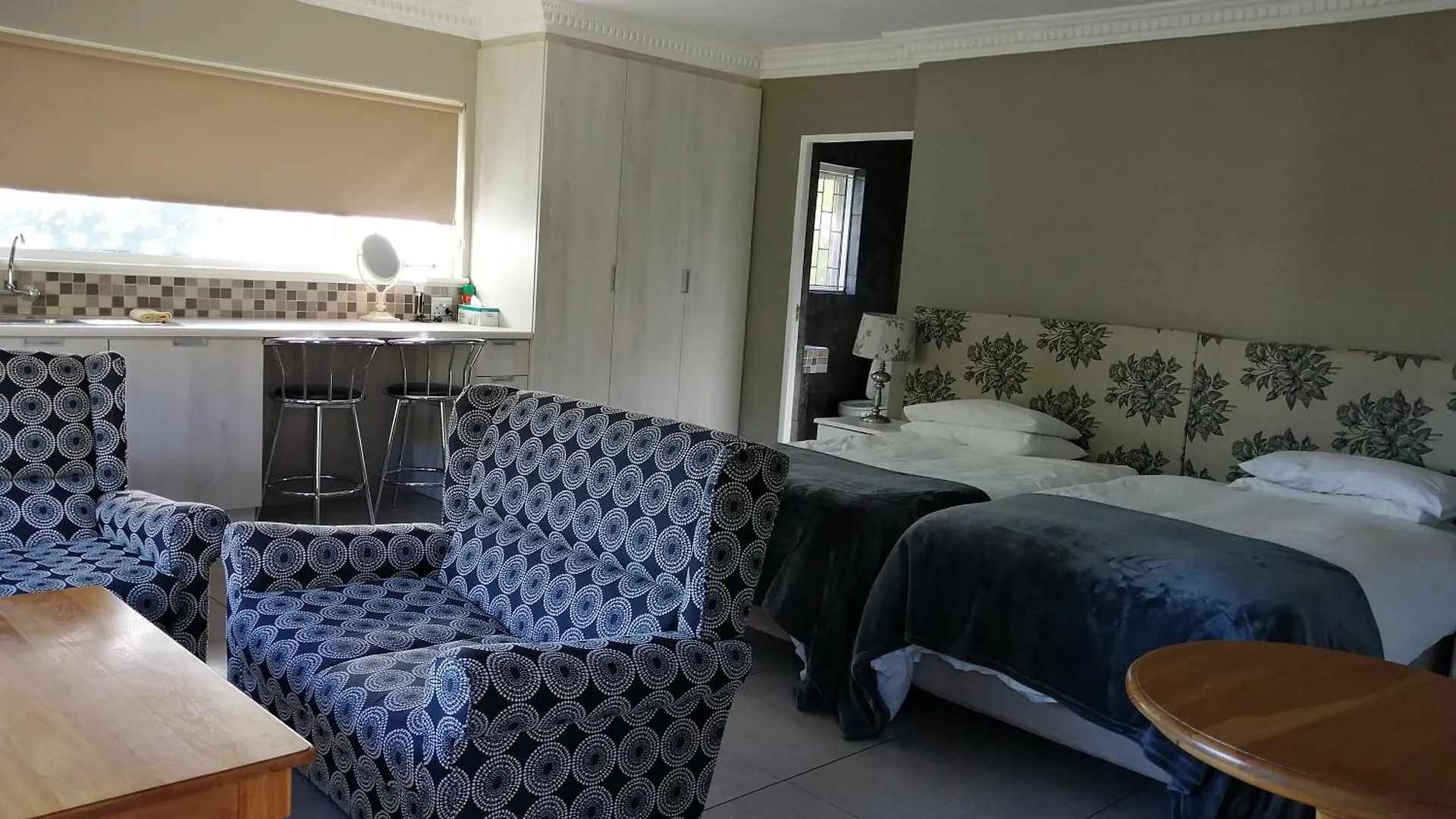 Mooring House Hotel Somerset West Guest house